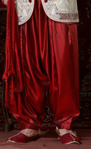 Cream Pure Banarasi Silk Indowestern Sherwani With Heavy Stone Work