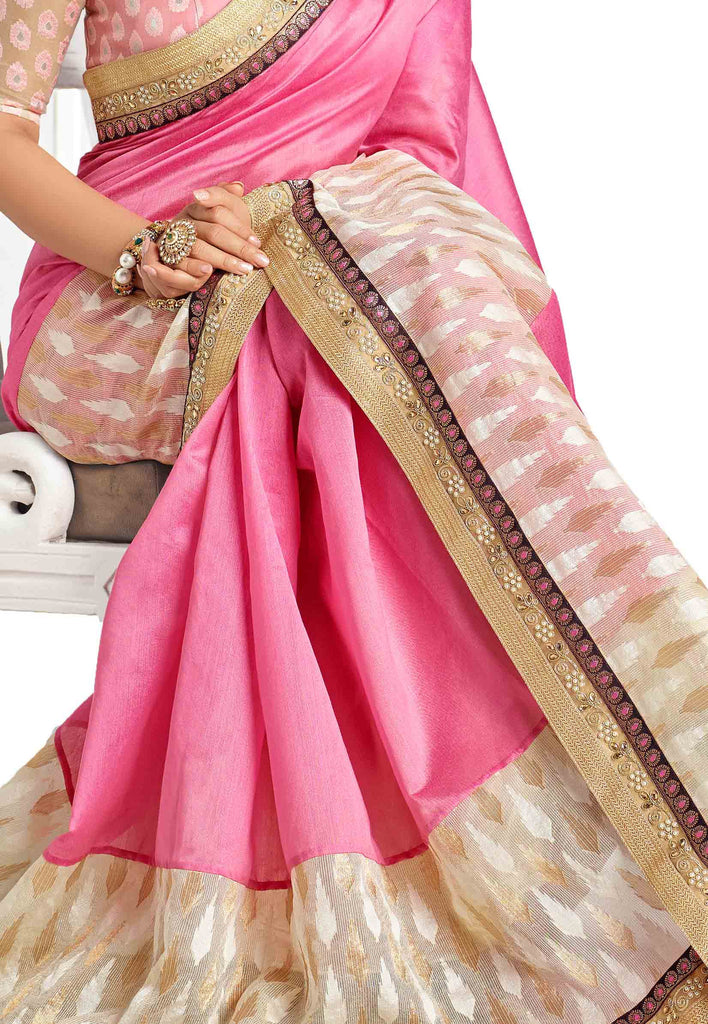 Vastreeni Get obsessed with the new ambit of the glamour with this magnificent saptrangi saree