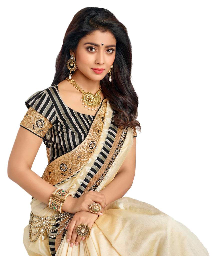 Vastreeni We bring perfection of craftsmanship a embellish charm in your personality grace saptrangi saree